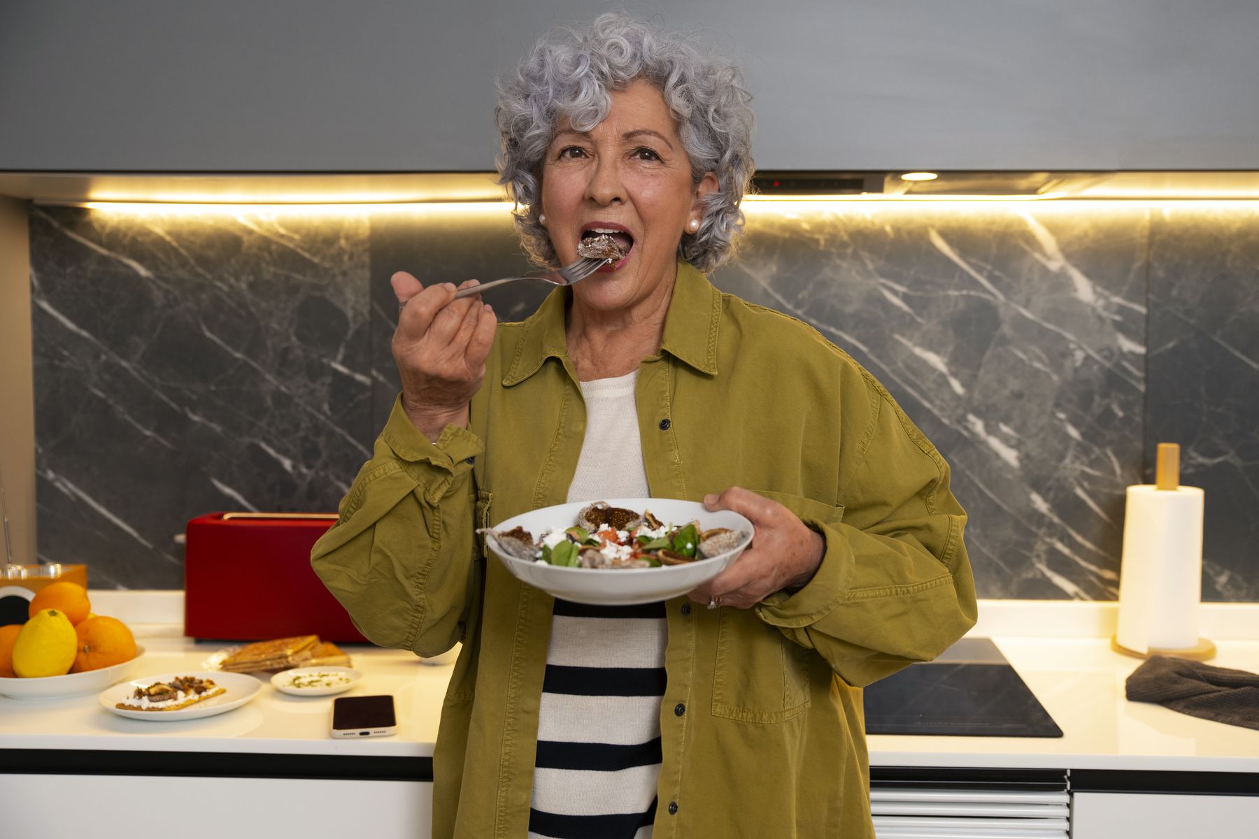 7 situations inattendues qui favorisent les fausses routes chez les personnes âgées