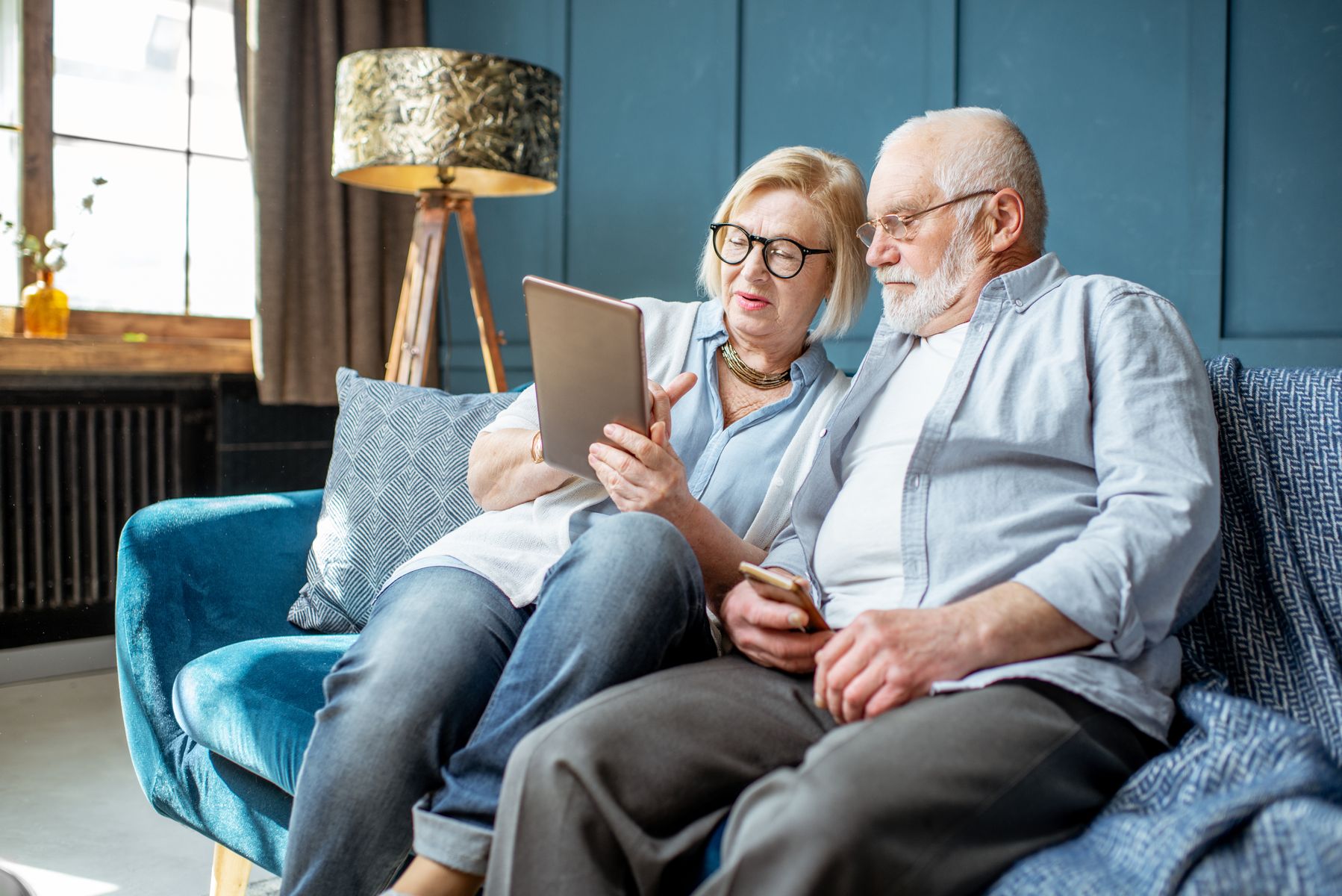 Seniors qui ont une impression de stagnation, voire de diminution nette de leurs revenus mensuels