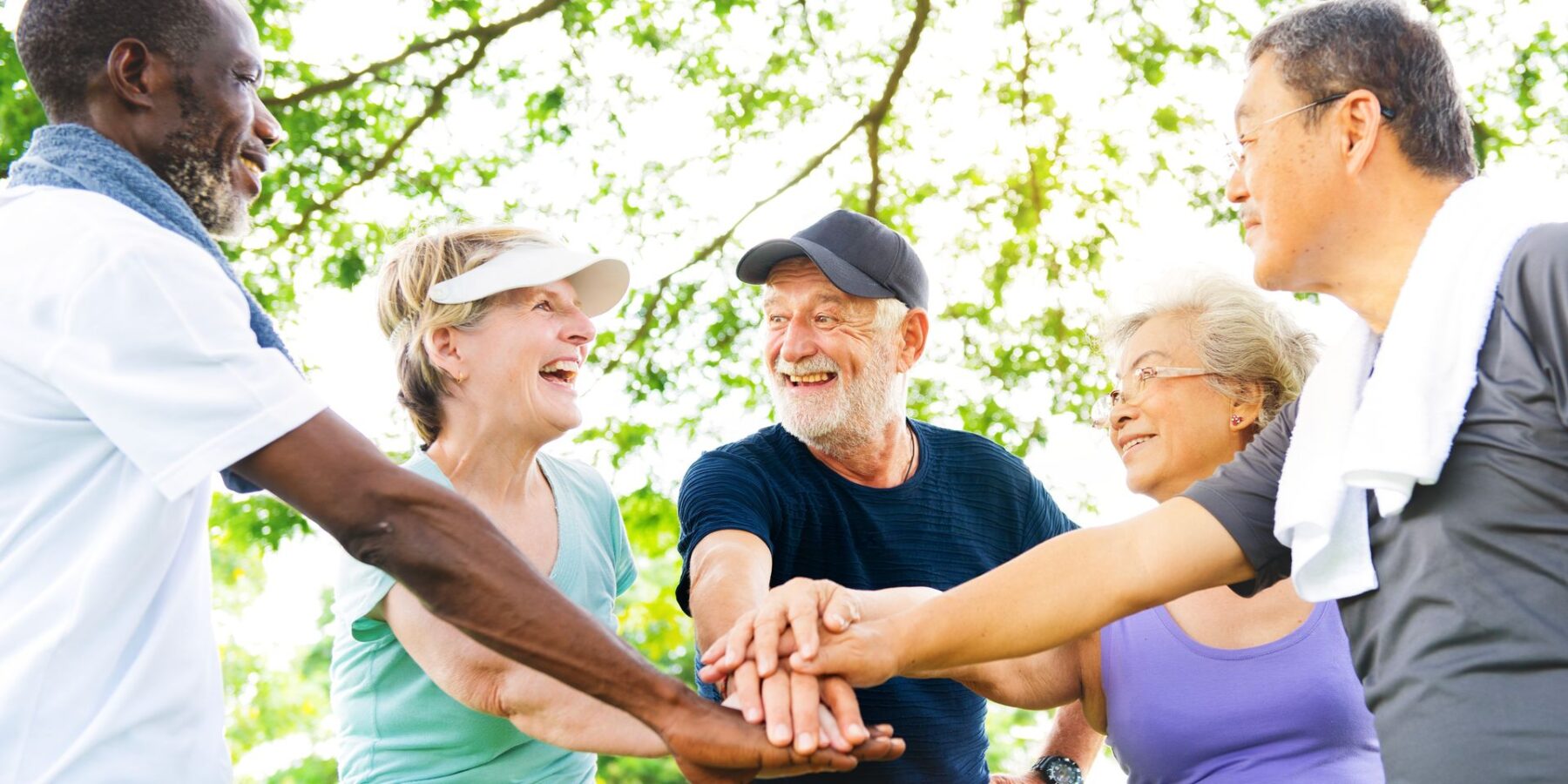 Groupe de seniors qui profite des activités mises en place