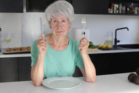Alzheimer : pourquoi l’appétit change-t-il avec la maladie ?