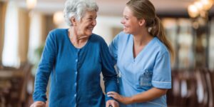 À quoi ressemble une journée type dans une unité Alzheimer en EHPAD ?