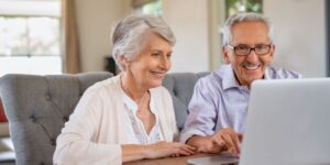 Guide résidence autonomie 2025 : voici les tarifs actualisés et les aides pour alléger les prix