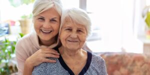 Dépression ou début d’Alzheimer ? 8 différences clés que les familles ignorent (et que les médecins vérifient)