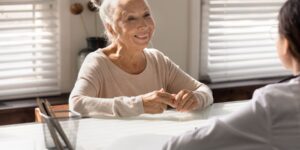 Modèle PATHOS en EHPAD : comprendre en 5 minutes comment sont évalués les besoins en soins