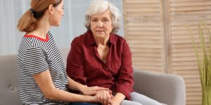 Comment amener une personne âgée à entrer en EHPAD ?