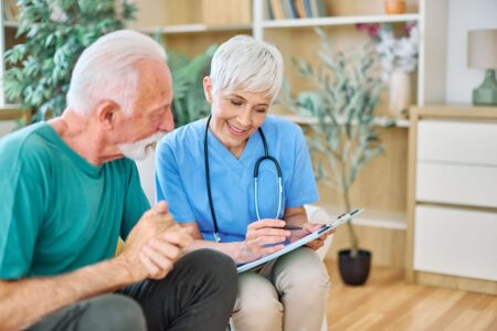 GIR 3 définition, niveau de dépendance, aides APA, maintien à domicile ou EHPAD