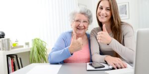 Maison de retraite Parkinson : tarifs, aides financières et droits (invalidité, conjoint, retraite anticipée)