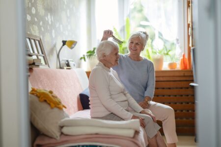 Syndrome de glissement : définition, causes, signes, échelle d’évaluation, traitement et évolution jusqu’à la fin de vie