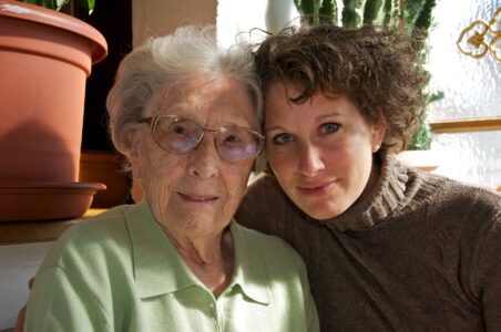 Mise sous tutelle d’un parent âgé : démarches, délai, prix et procédure en urgence (Alzheimer, EHPAD)