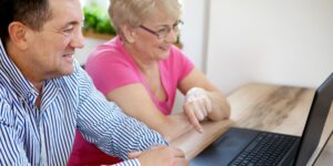Tarif différencié en EHPAD : qui peut voir sa facture changer et comment l’anticiper ?