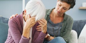 Démence sévère : quand le maintien à domicile devient impossible, quelles solutions existent ?