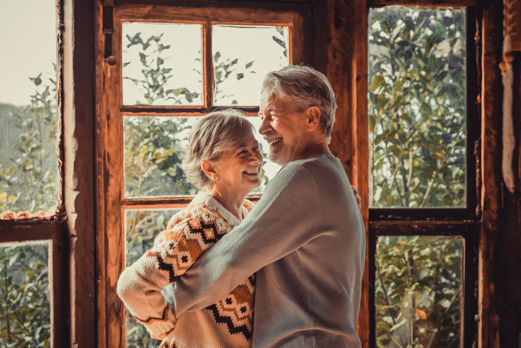 Et si vous partiez en vacances… en résidence seniors ? Ce qu’il faut savoir avant de réserver pour cet été