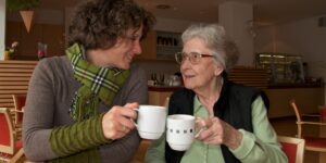 Quels sont les 10 signes de la maladie d'Alzheimer à ne pas ignorer chez un proche ?