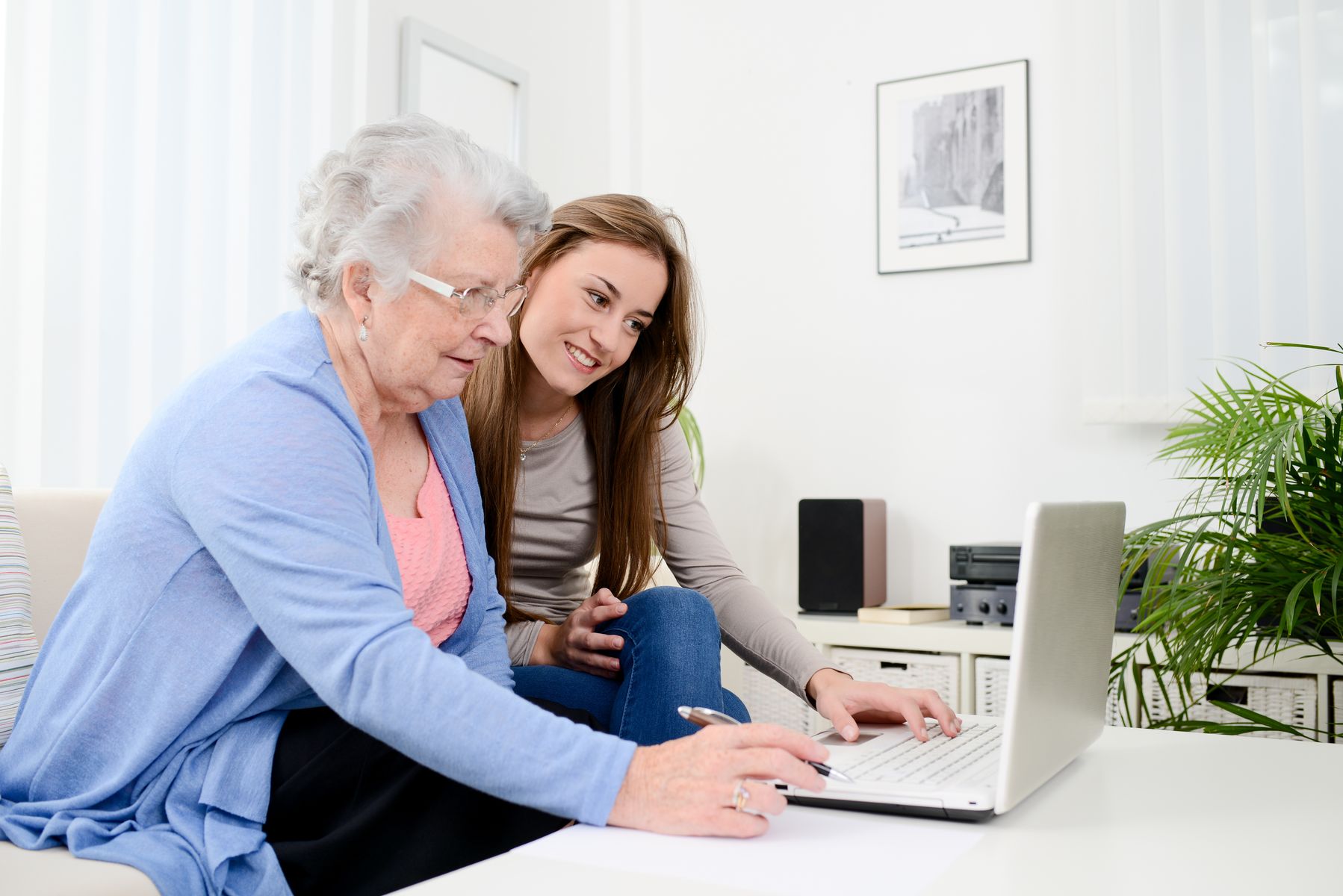 Aidante qui accompagne sa mère qui finance son EHPAD
