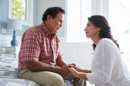 Deuil blanc : comprendre cette impression de perdre un proche atteint d’Alzheimer et comment y faire face